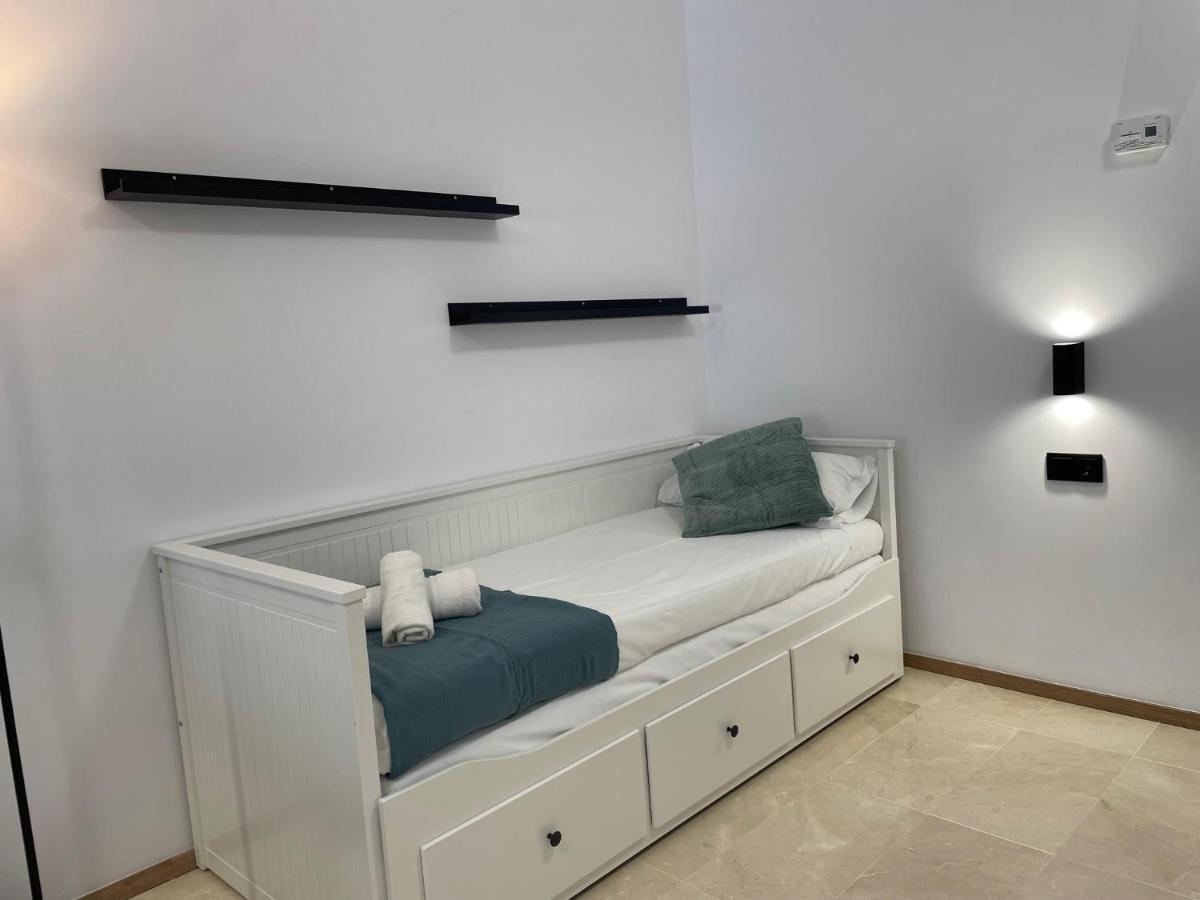 Travel Habitat La Marina Real Appartement Valencia Buitenkant foto