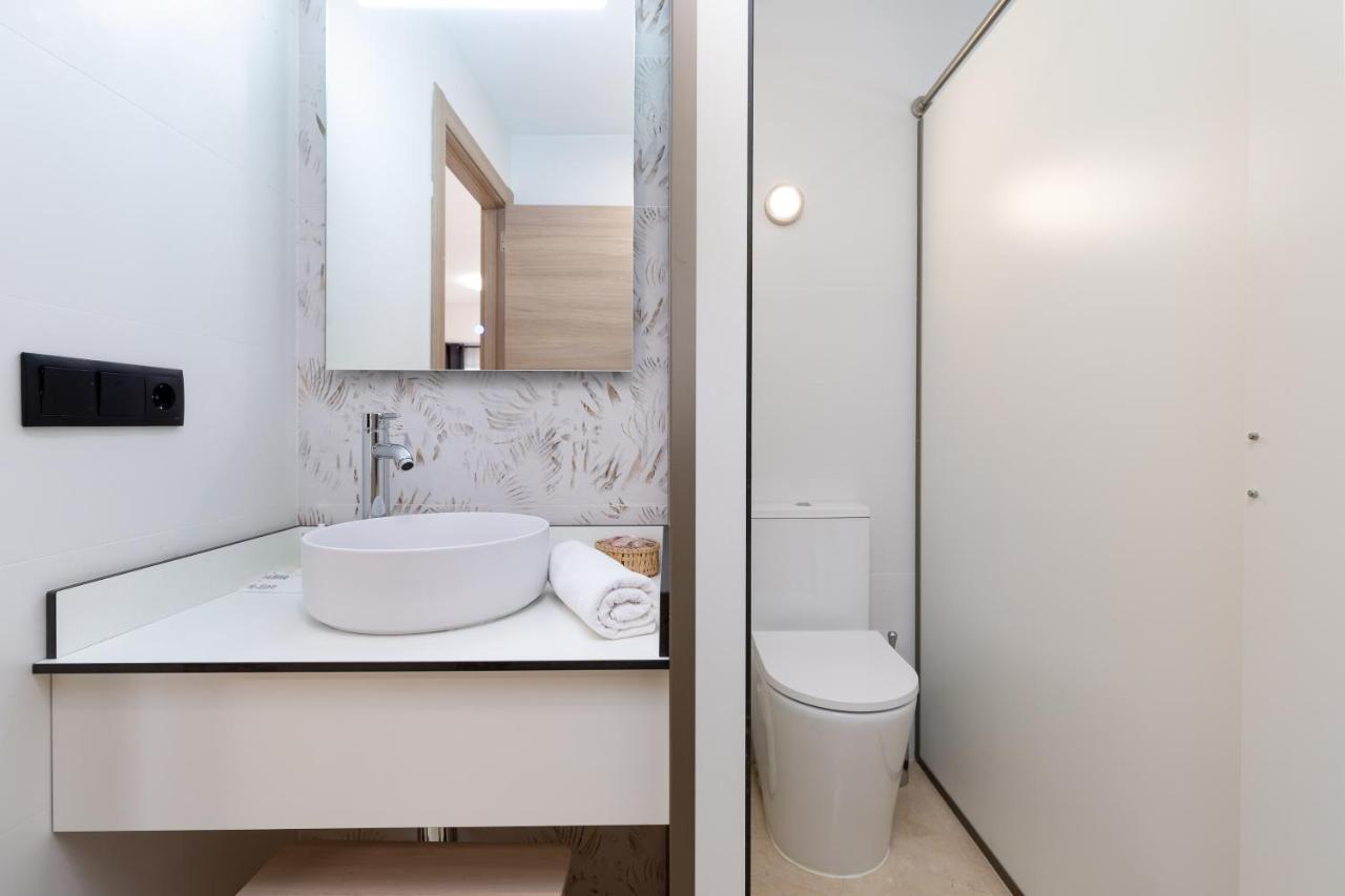 Travel Habitat La Marina Real Appartement Valencia Buitenkant foto